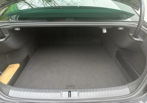 Volkswagen Passat cena 129900 przebieg: 107800, rok produkcji 2021 z Wyśmierzyce małe 562